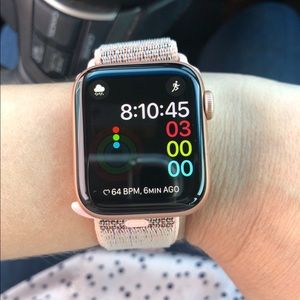 Apple Watch Series 4 GPS + Cell